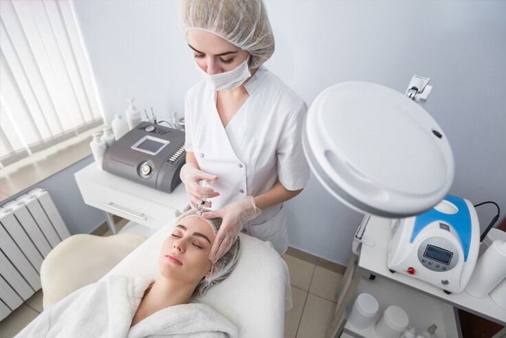 mgbanwe akpụkpọ ihu na ụlọ ahịa cosmetology